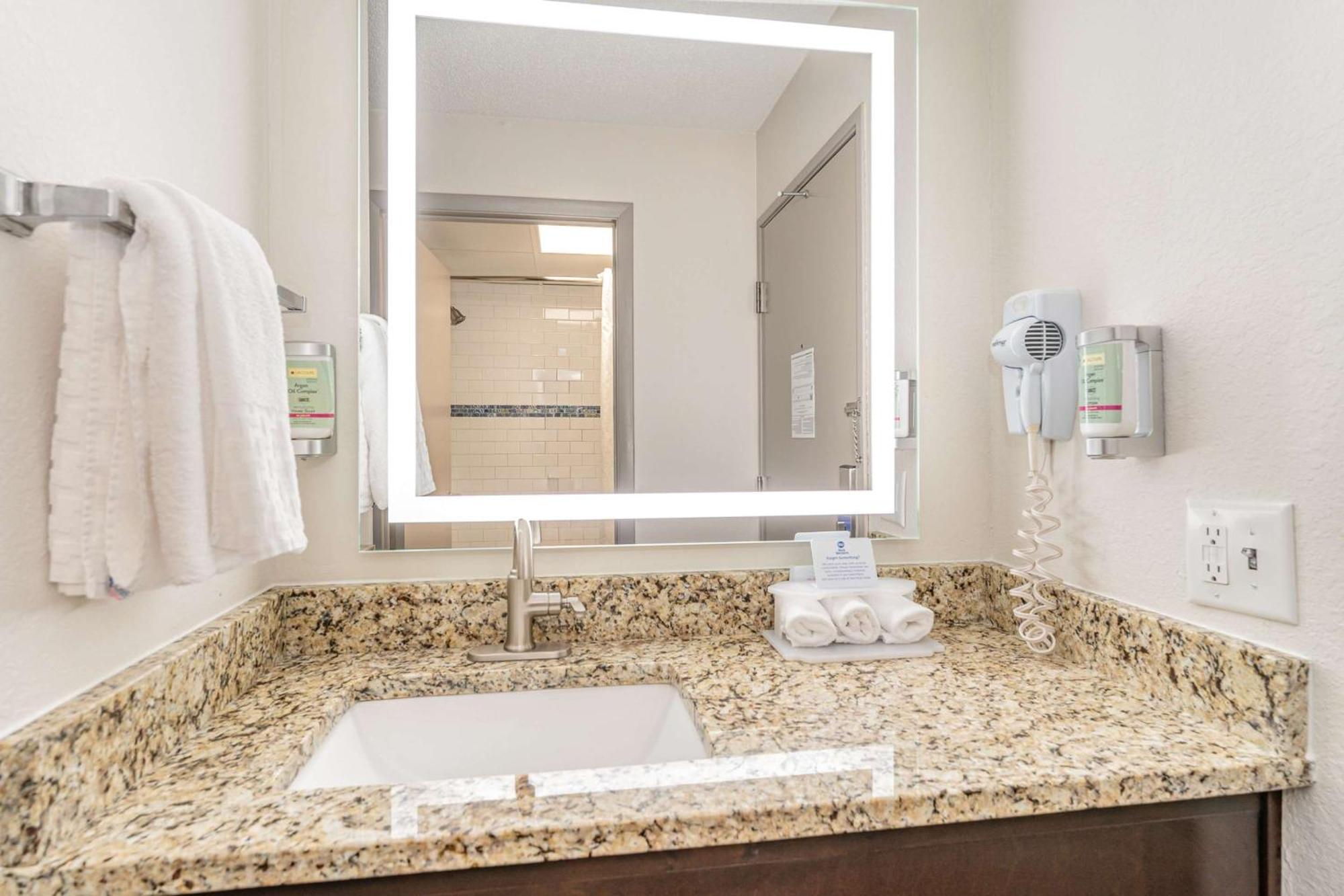 Best Western Kernersville Esterno foto