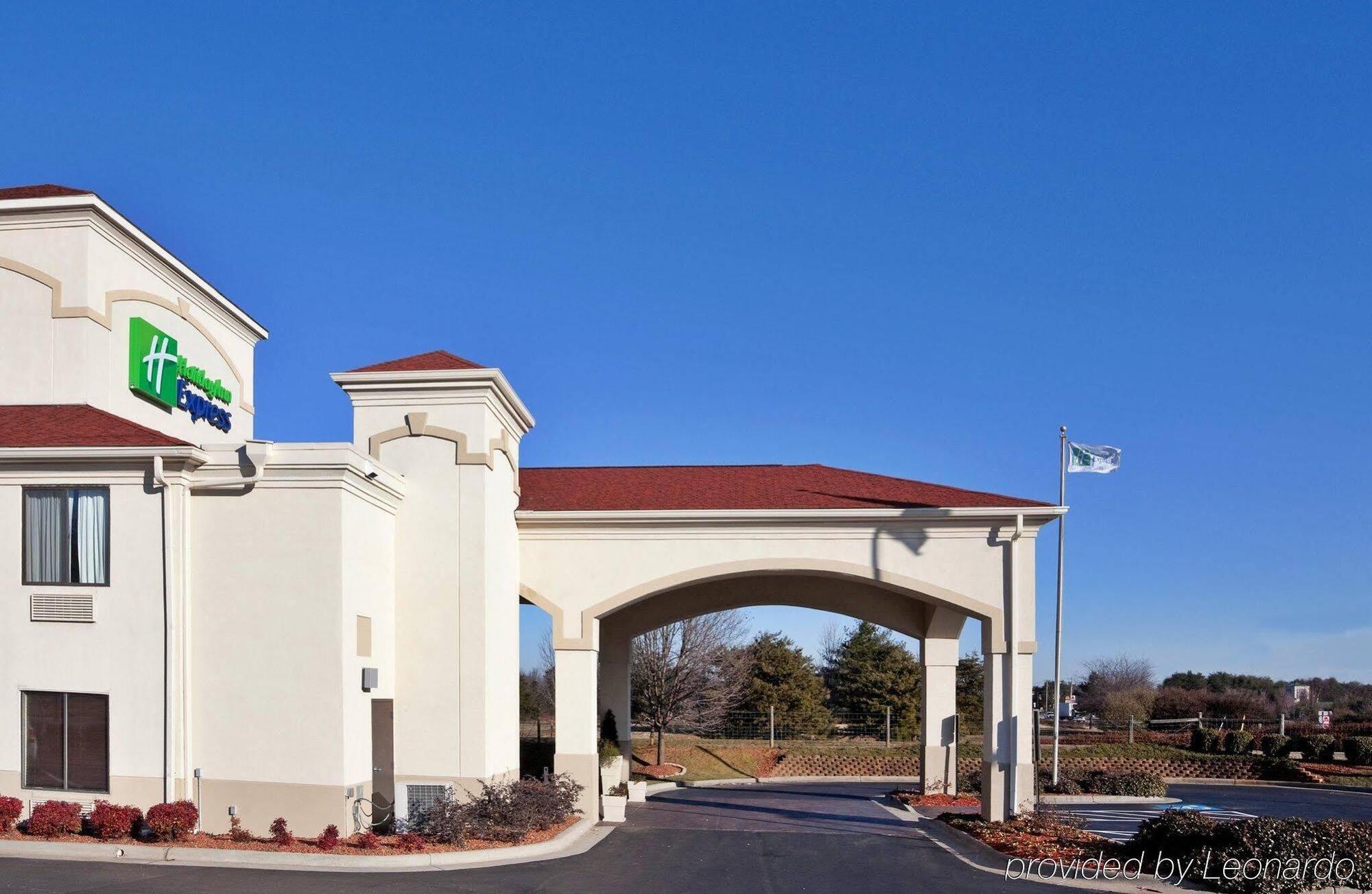 Best Western Kernersville Esterno foto